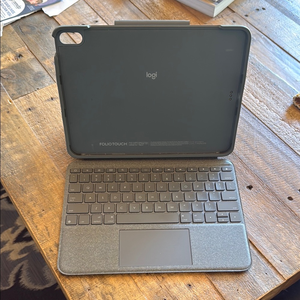Logitech Folio Touch Keyboard Case with Trackpad for iPad Air - Grey